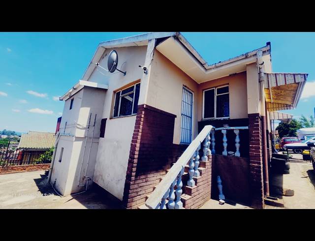 8 BEDROOM HOUSE FOR SALE IN NORTHDALE